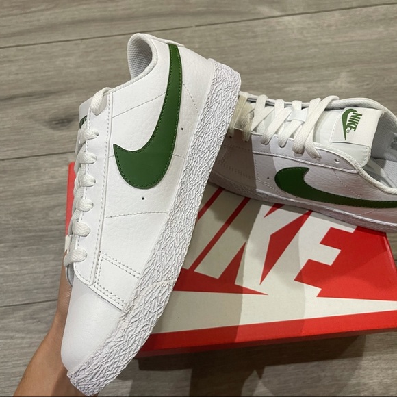 💚🤍Nike Blazer Low GS Forest Green💚🤍 - Picture 6 of 11